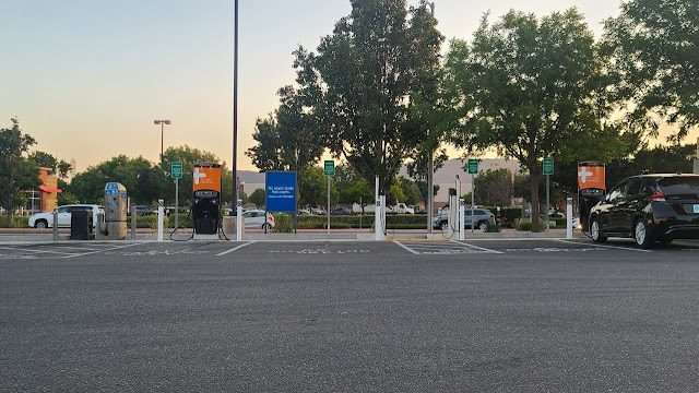 ChargePoint Charging Station in Gilroy California
