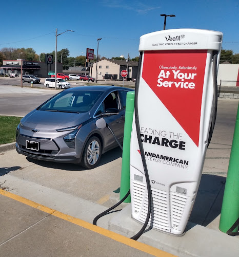 Shell Recharge Charging Station EV Charging Station at 504 E 6th St