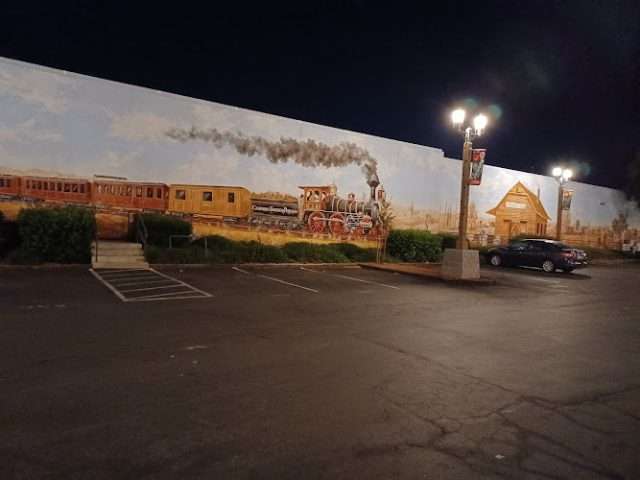 City of Temecula 6th Street Parking Lot (Free) in Temecula California