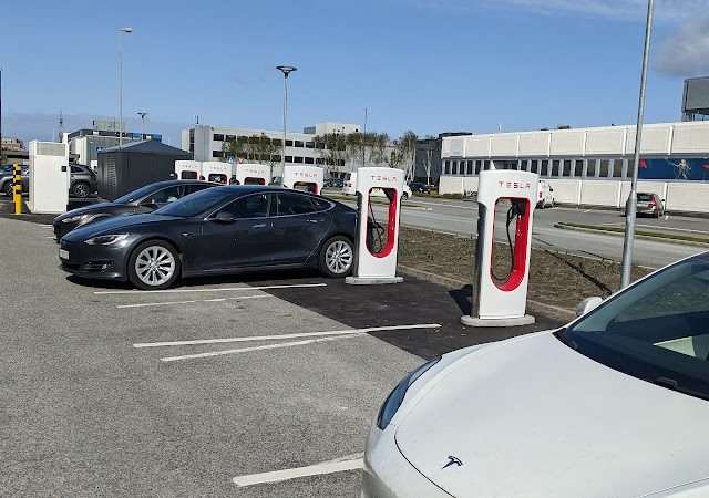 Tesla Supercharger in Stavanger Norway 4033