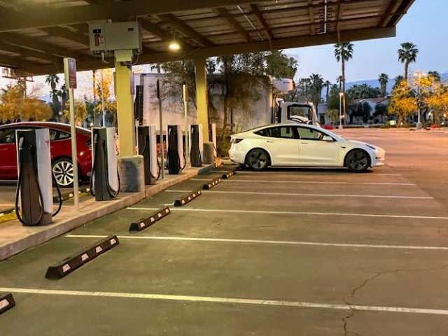 Tesla Supercharger in Rancho Mirage California