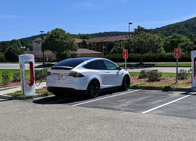 Tesla Supercharger in Fishkill New York