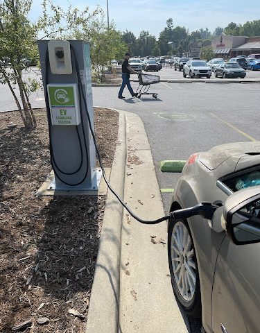 Electric Vehicle Charging Station in Hendersonville North Carolina