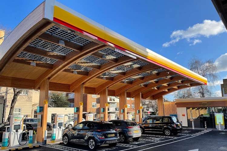 Shell Recharge Charging Station EV Charging Station at 923-931 Fulham Rd.