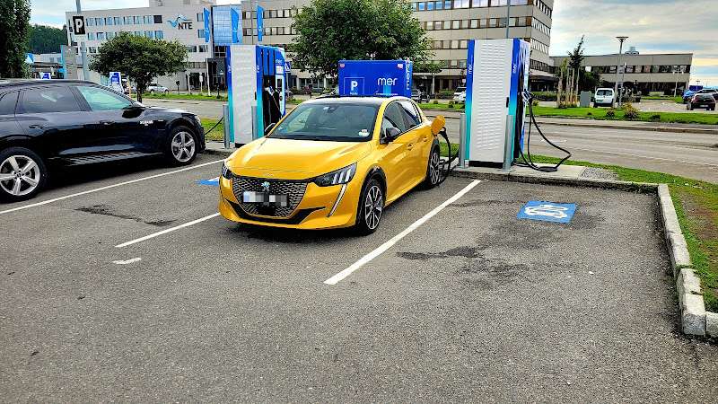 Mer Charging Station EV Charging Station at 2 Sjøfartsgata STEINKJER