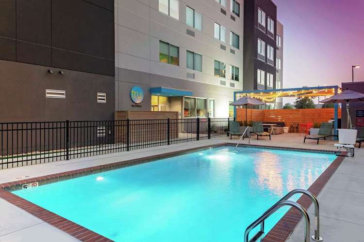 Tru by Hilton Crossett EV Charging Station at 920 Unity Rd