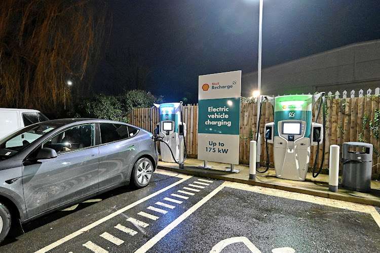 Shell Recharge Charging Station EV Charging Station at 665 Norwich Rd