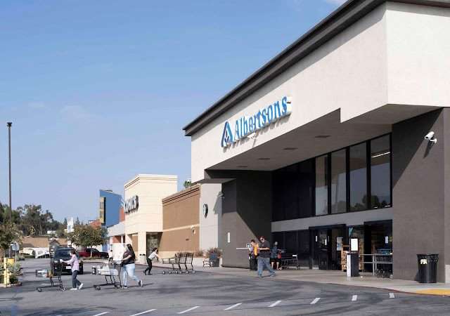 Montebello Plaza in Montebello California