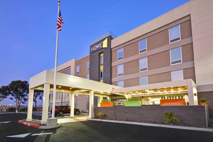 Home2 Suites by Hilton Hanford Lemoore EV Charging Station at 1589 Glendale Ave