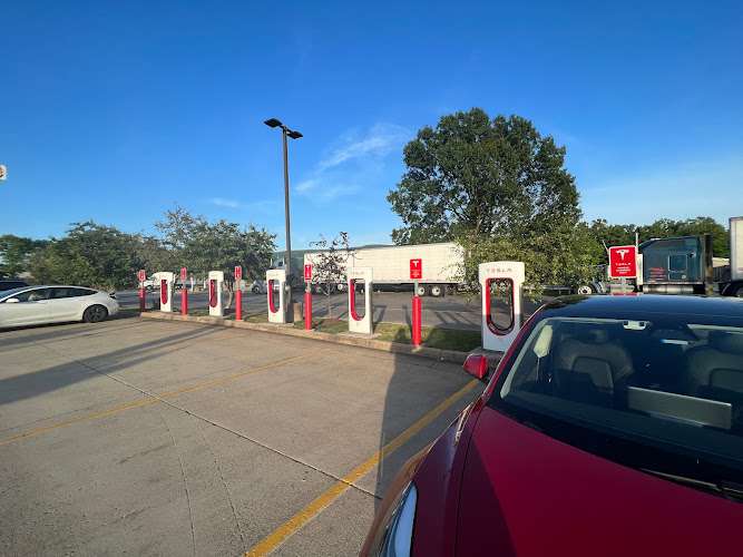 Tesla Supercharger EV Charging Station at Sheetz
