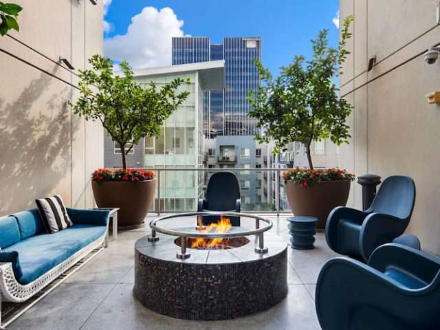 1600 VINE in Los Angeles California