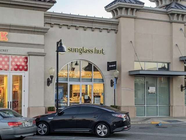Sunglass Hut in Brentwood California