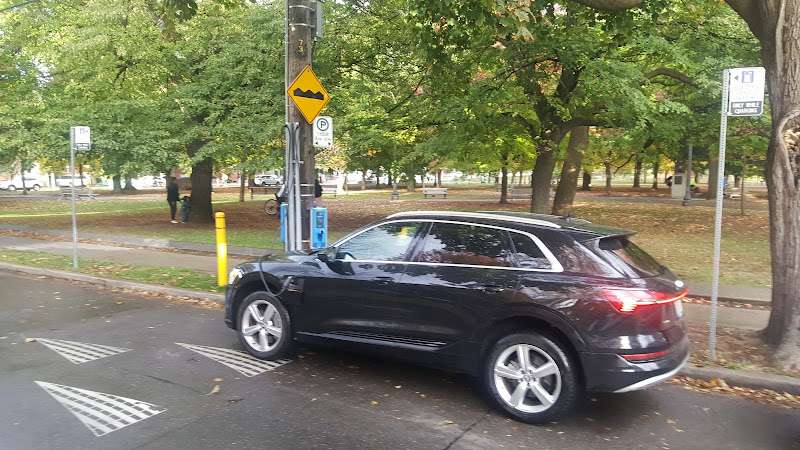Flo Charging Station EV Charging Station at 254 Shaw St