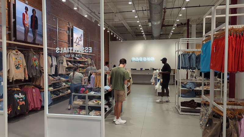 PacSun EV Charging Station at 503 Broadway