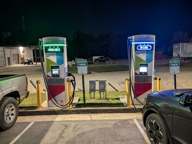 ChargePoint Charging Station EV Charging Station at 1011 Town Creek Blvd