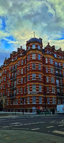 Source London Charging Station EV Charging Station at 3 Melcombe Pl