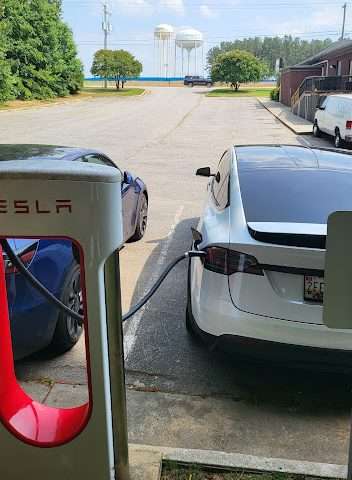 Tesla Supercharger in La Crosse Virginia