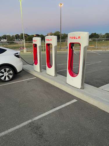 Tesla Supercharger EV Charging Station at 663 Victoria St N