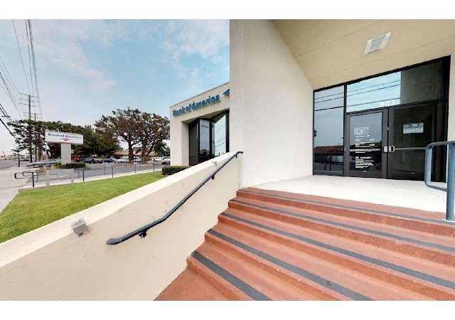 Bank of America (with Drive-thru ATM) in Orange California