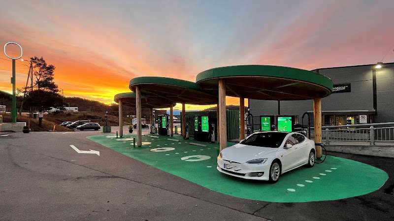 Greenstation Charging Station EV Charging Station at Arefjordvegen 21