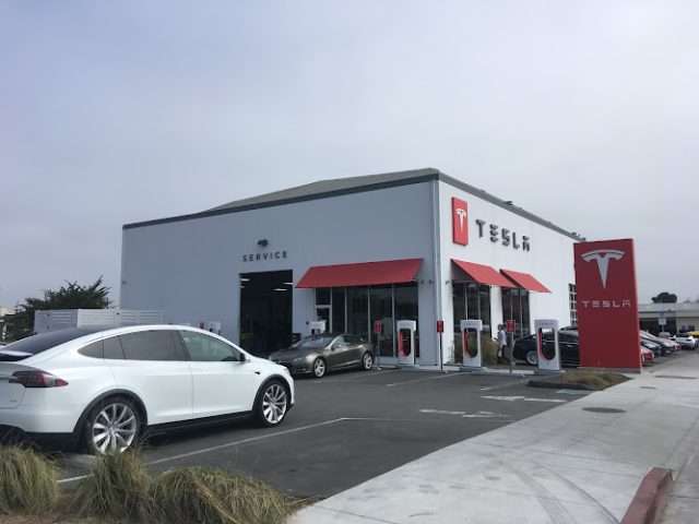 Tesla Supercharger in Seaside California