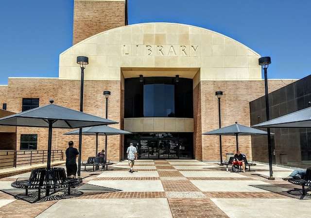 Tempe Public Library in Tempe Arizona