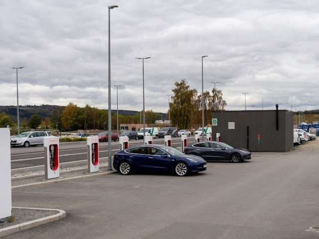 Tesla Supercharger in Brumunddal Norway 2380
