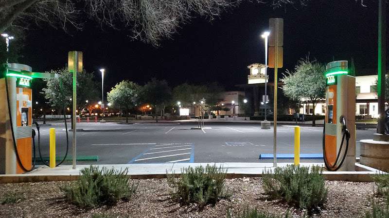ChargePoint Charging Station EV Charging Station at 1 Town Square