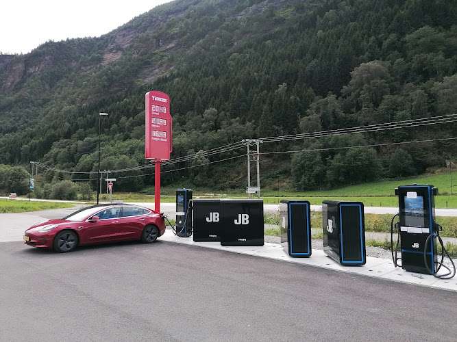 Spirii Charging Station EV Charging Station at Røneidsgrandane 1