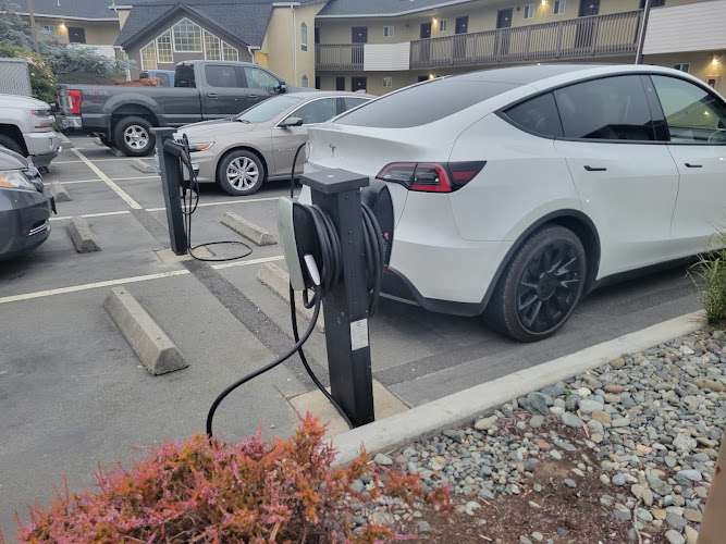 Tesla Destination Charger EV Charging Station at 880 US-101 S