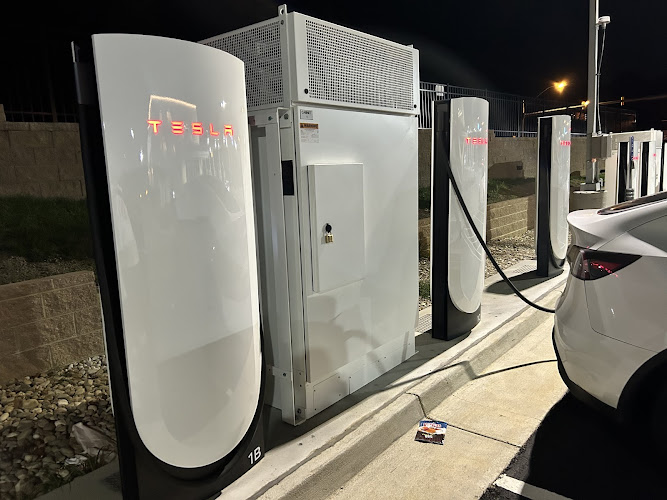 Tesla Supercharger EV Charging Station at Temple Ave #401