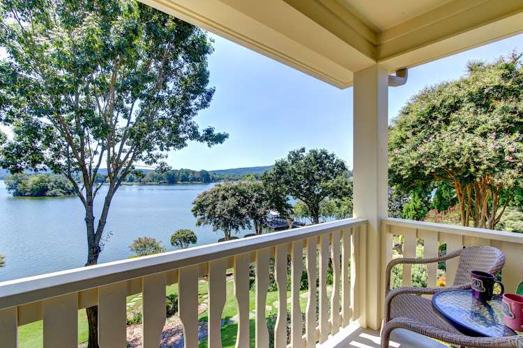 Lookout Point Lakeside Inn EV Charging Station at 104 Lookout Cir