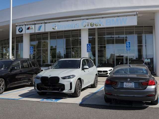 Stevens Creek BMW in Santa Clara California