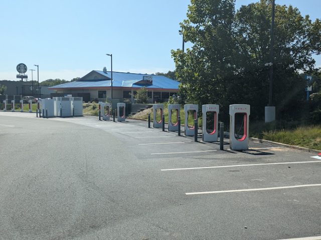 Tesla Supercharger in Lexington North Carolina