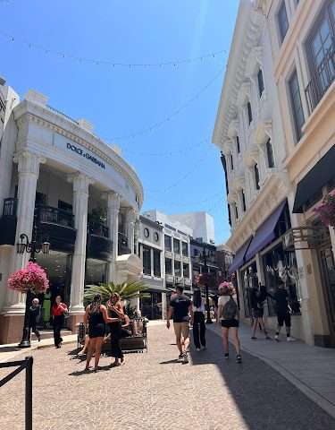 Dayton in Beverly Hills California