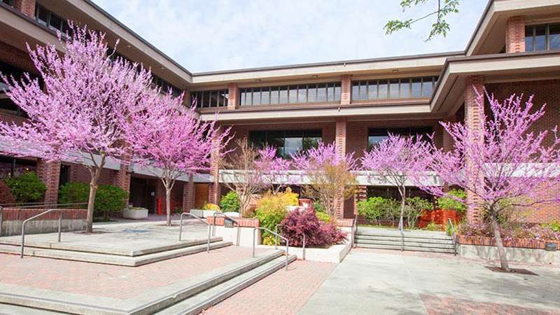 John Muir Health Outpatient Center EV Charging Station at 1450 Treat Blvd