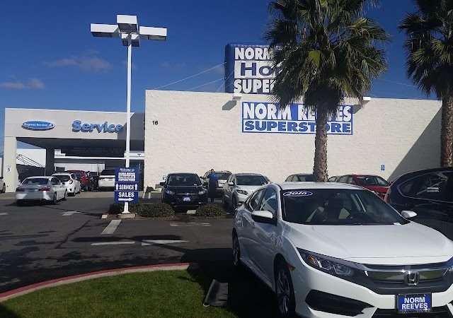 Norm Reeves Honda Superstore Irvine in Irvine California