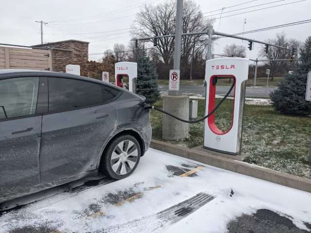 Tesla Supercharger in Liverpool New York