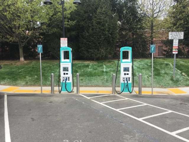 Applegreen Electric Charging Station in New Canaan CT
