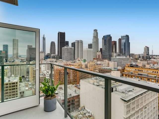 Sentral DTLA at 732 S. Spring | Los Angeles Apartments in Los Angeles California