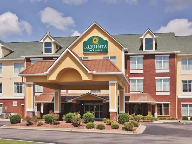La Quinta Inn & Suites by Wyndham Oxford - Anniston in Oxford Alabama