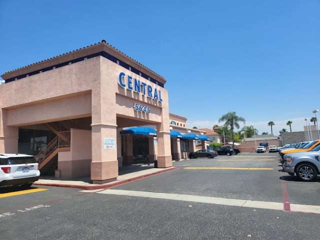 Central Ford in South Gate California