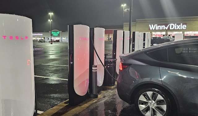 Tesla Supercharger in Alexander City Alabama