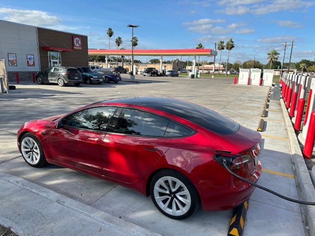 Tesla Supercharger in Alice Texas