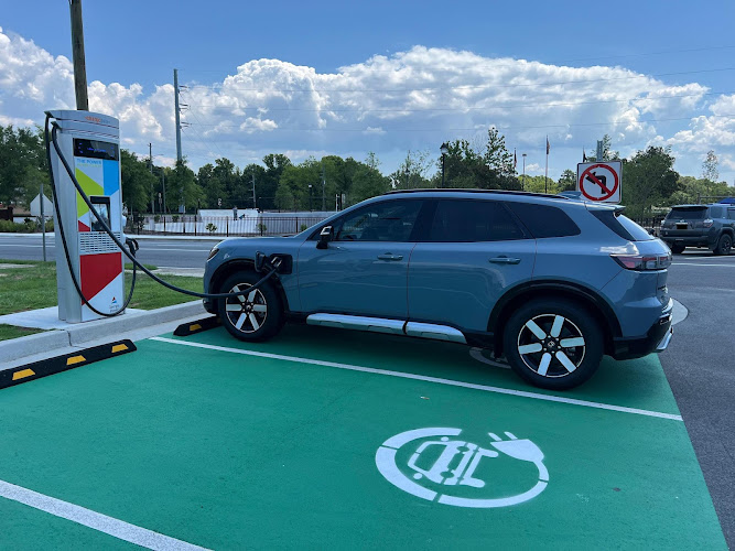 ChargePoint Charging Station EV Charging Station at 56 Houston St