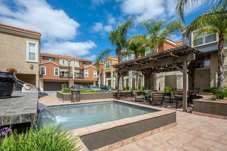 Wilshire Promenade Apartments EV Charging Station at 141 W Wilshire Ave