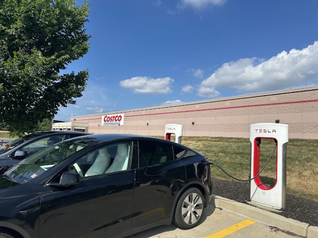 Tesla Supercharger in Lancaster Pennsylvania