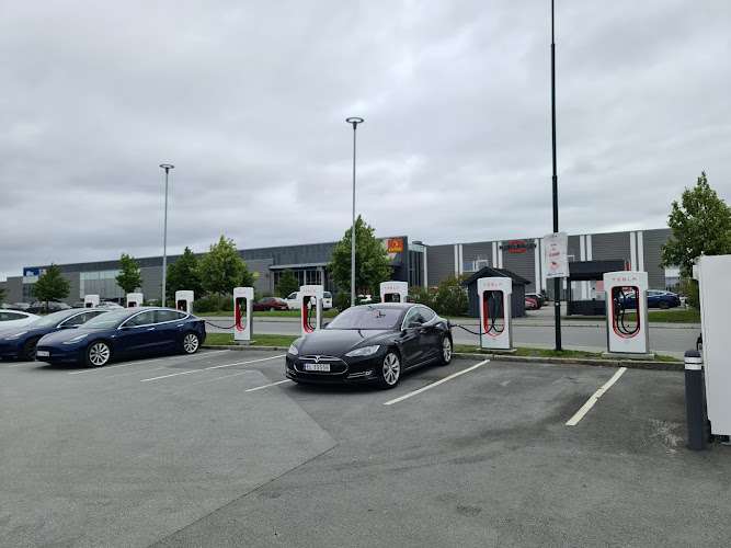 Tesla Supercharger EV Charging Station at Moafjæra 14