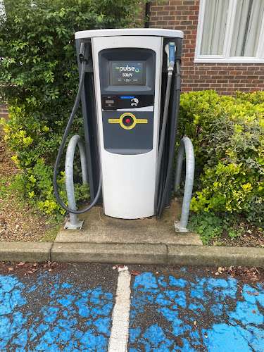 bp pulse Charging Station EV Charging Station at Mercure