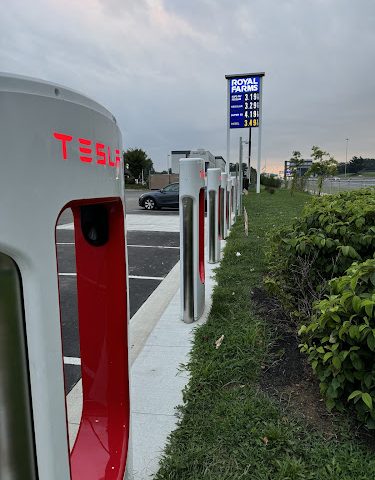Tesla Supercharger in New Castle Delaware
